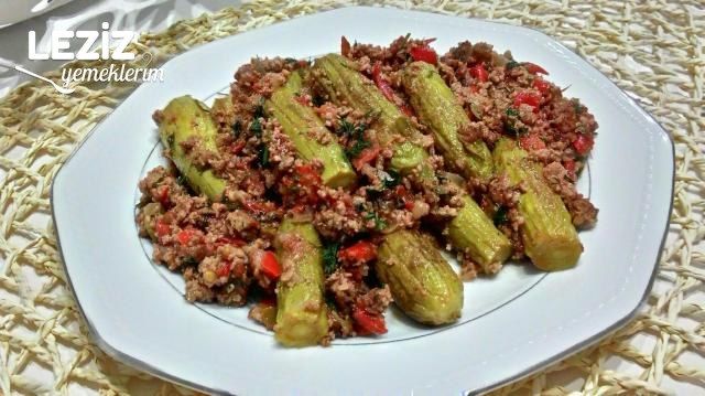 Fırında Kıymalı Kabak Kalye