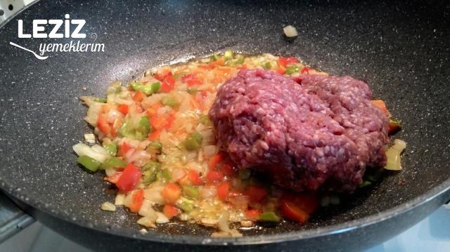 Fırında Kıymalı Kabak Kalye