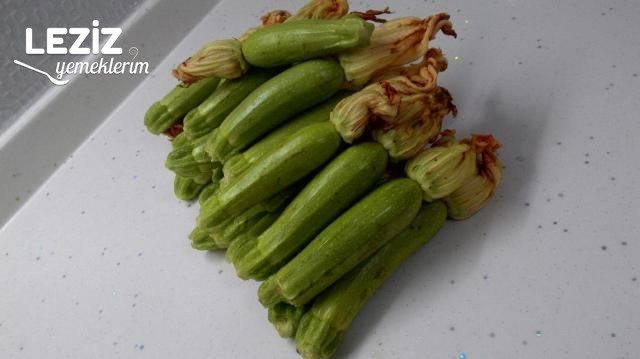 Fırında Kıymalı Kabak Kalye