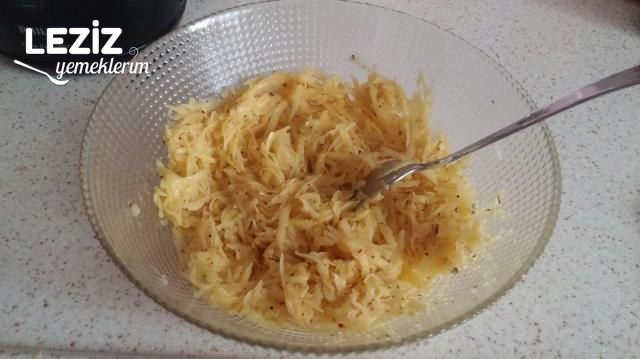 Kahvaltıya Enfes Patates Tostu