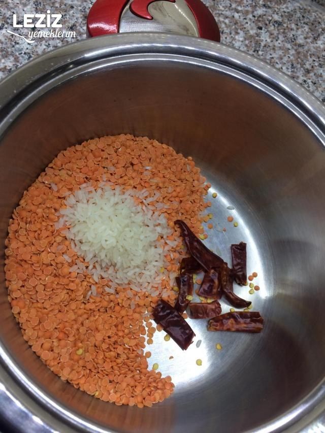 Bol Soğanlı Mercimek Çorbası