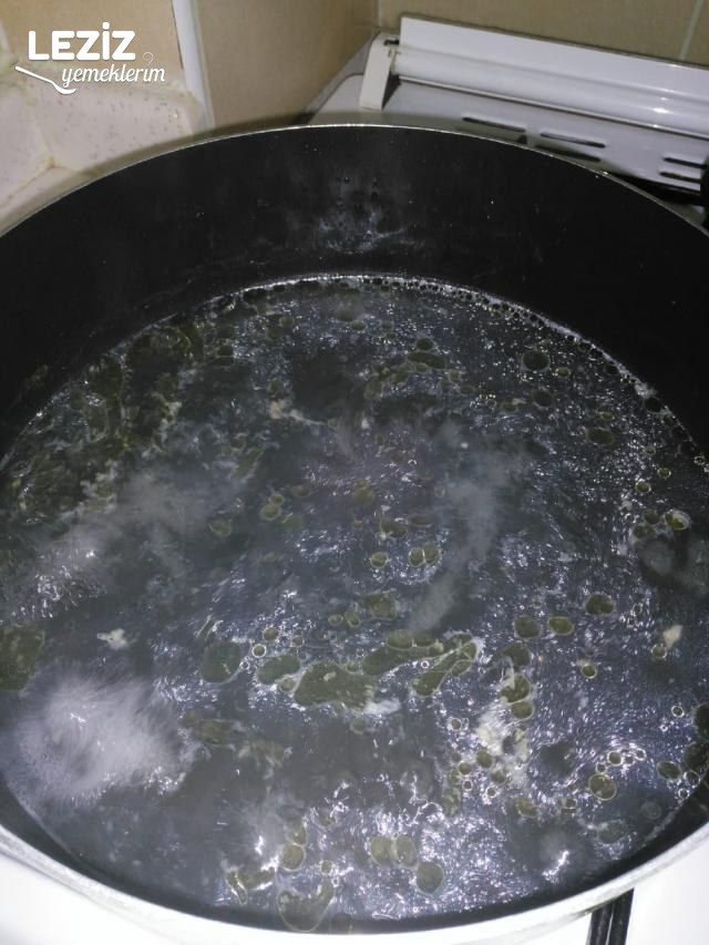 Tavuk Suyuna Tavuklu Bulgur Pilavı