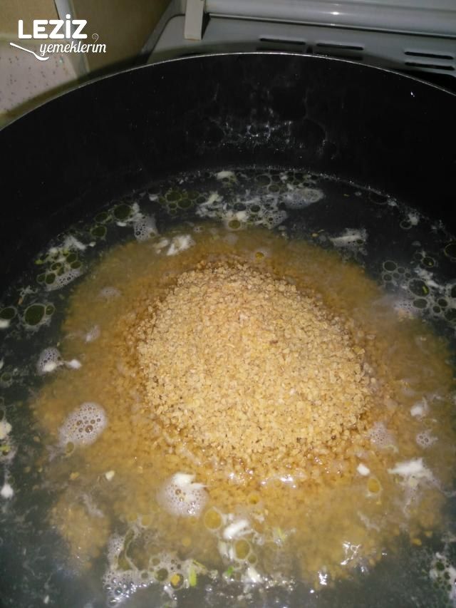 Tavuk Suyuna Tavuklu Bulgur Pilavı