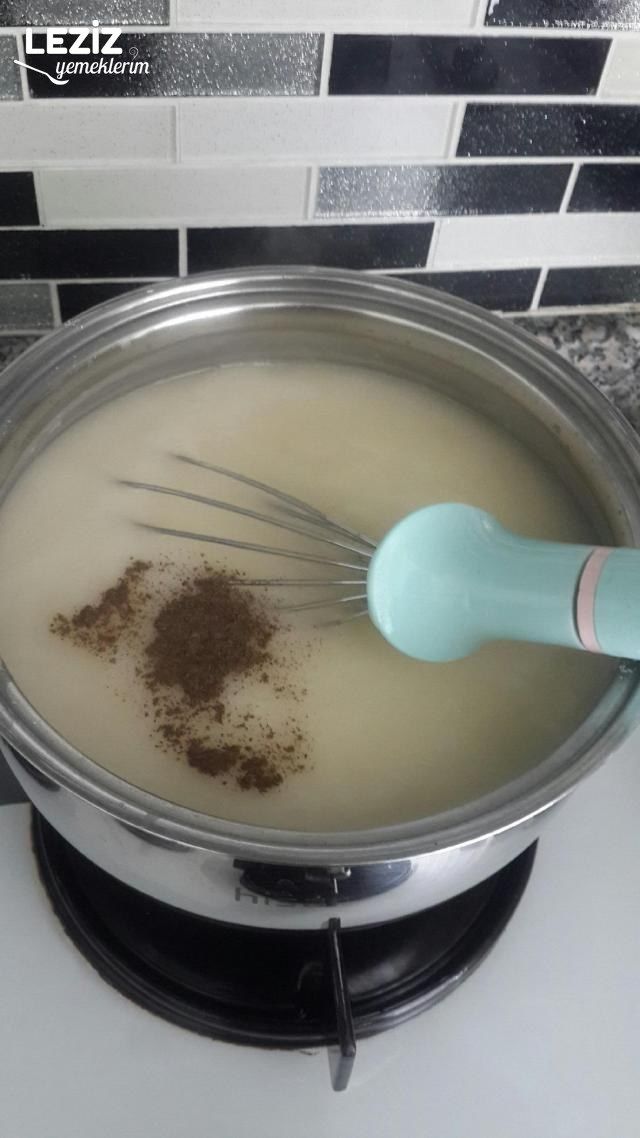 Paça Tadında Un Çorbası