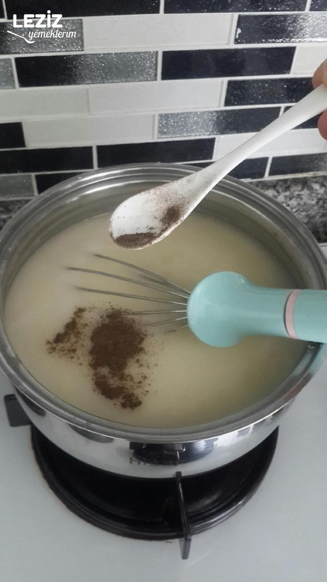 Paça Tadında Un Çorbası