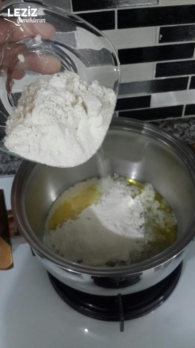 Paça Tadında Un Çorbası