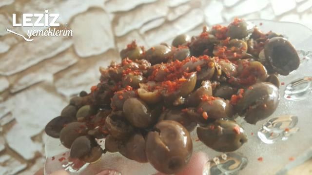 Kıymalı Zeytin Kavurması