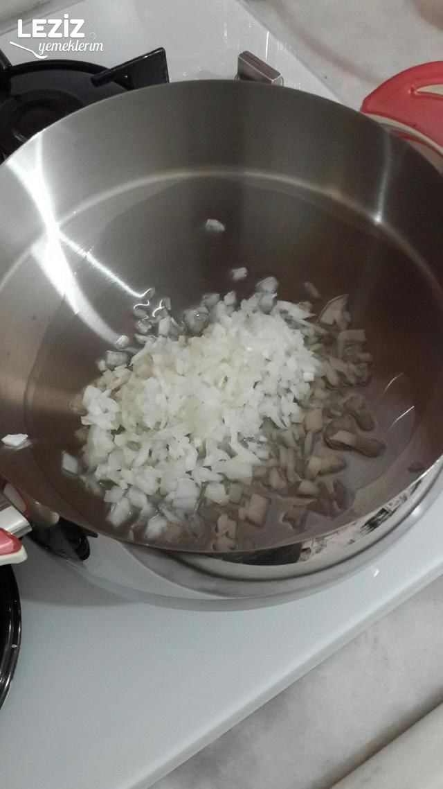 Az Malzemeli Tavuk Sote