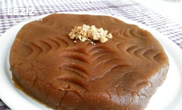 Sıvıyağ İle Un Helvası (Videolu)