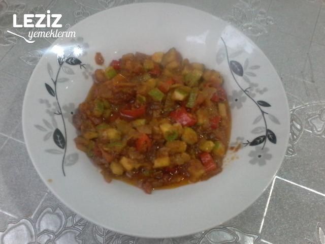 Nefis Zeytinyağlı Kabak Kavurması