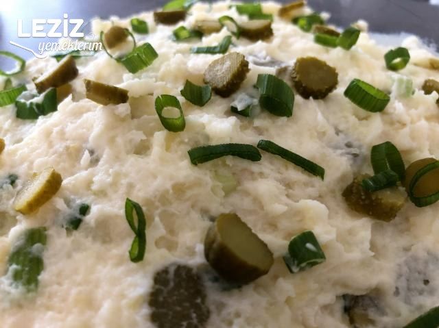 Nefis Yoğurtlu Patates Salatası Tarifi
