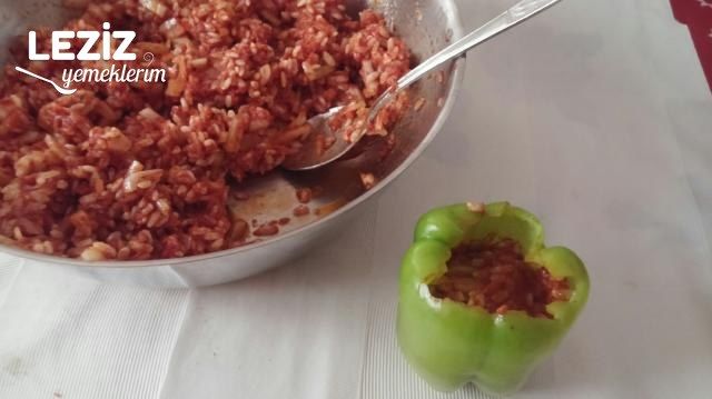 Etli Biber Dolması Nasıl Yapılır