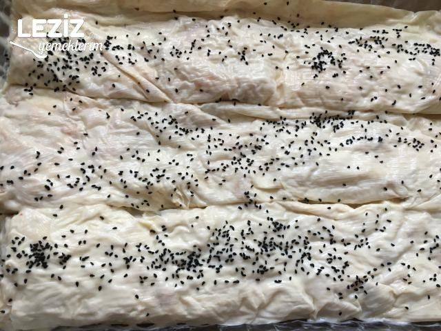 Tavuklu Börek Nasıl Yapılır