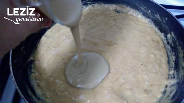 Tahinli Sütlü Un Helvası