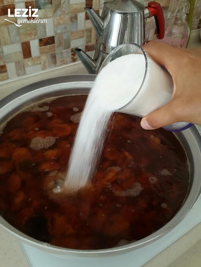 Kayısı Hoşafı Yapımı