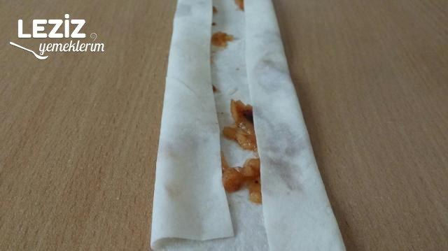 Elmalı Cevizli Rulo Börek Tarifi