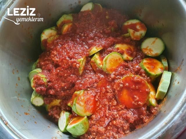 Kabak Musakka (Kabak Oturtması) Tarifi