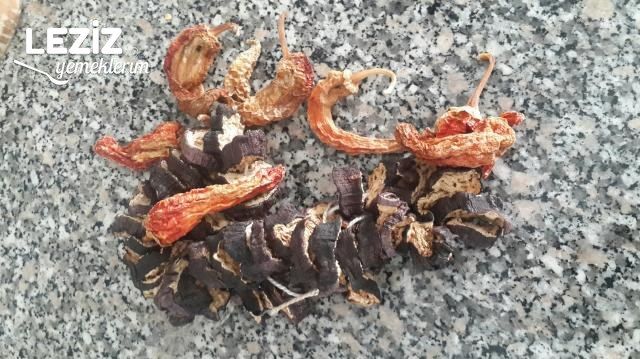 Kuru Patlıcan Kavurması Tarifi