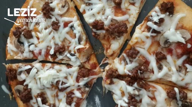 Sucuklu Pizza