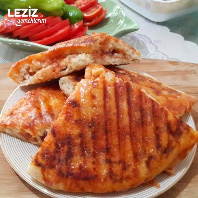 Hafta Sonu Kahvaltısına Yakışacak Nefis Bazlama Tostu