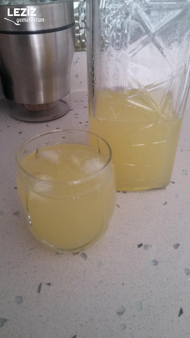 Elma Suyu (Nektarı) Ev Yapımı