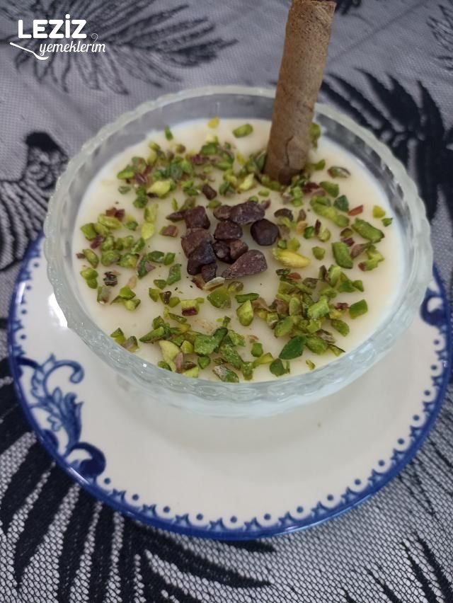Beyaz Çikolatalı Puding Nasıl Yapılır