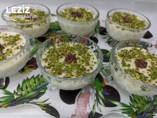 Beyaz Çikolatalı Puding Nasıl Yapılır