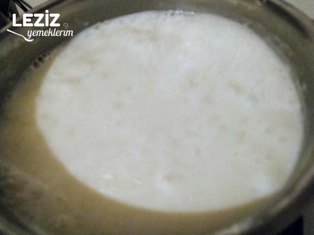 Damla Sakızlı Fırın Sütlaç Tarifi