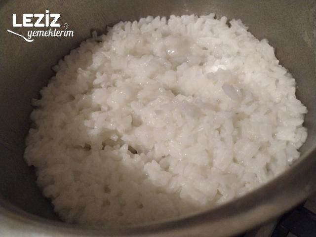 Damla Sakızlı Fırın Sütlaç Tarifi