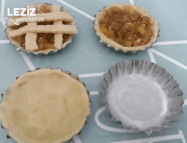 Elmalı Turta (Süslü Turta)