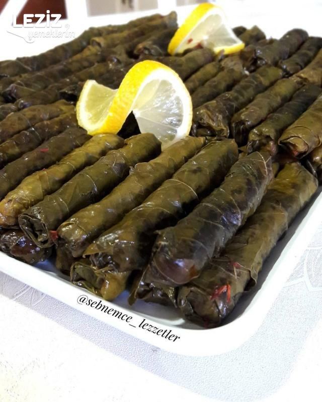 Nefis Zeytinyağlı Yaprak Sarma Tarifi