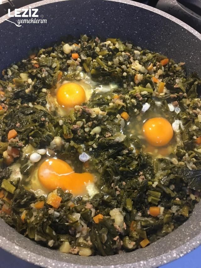 Yumurtalı Kereviz Yaprağı Yemeği