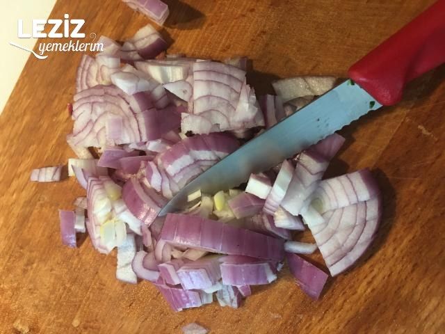 Yumurtalı Kereviz Yaprağı Yemeği