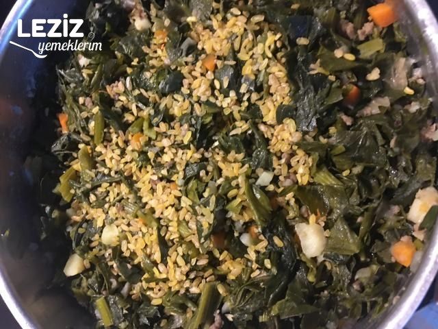 Yumurtalı Kereviz Yaprağı Yemeği