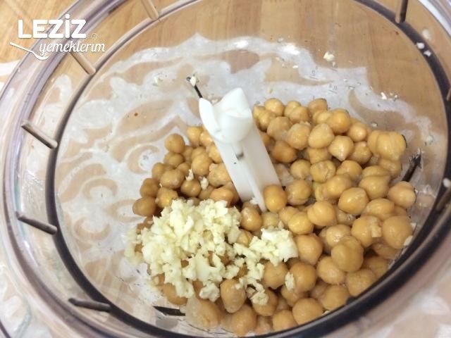 En Kolay Humus Tarifi