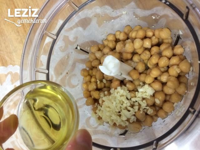 En Kolay Humus Tarifi