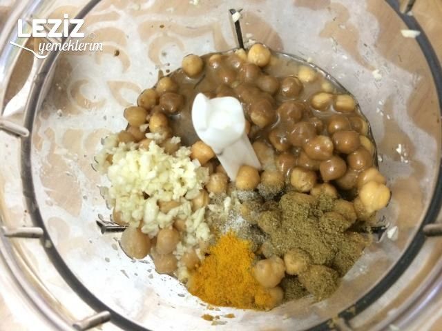 En Kolay Humus Tarifi