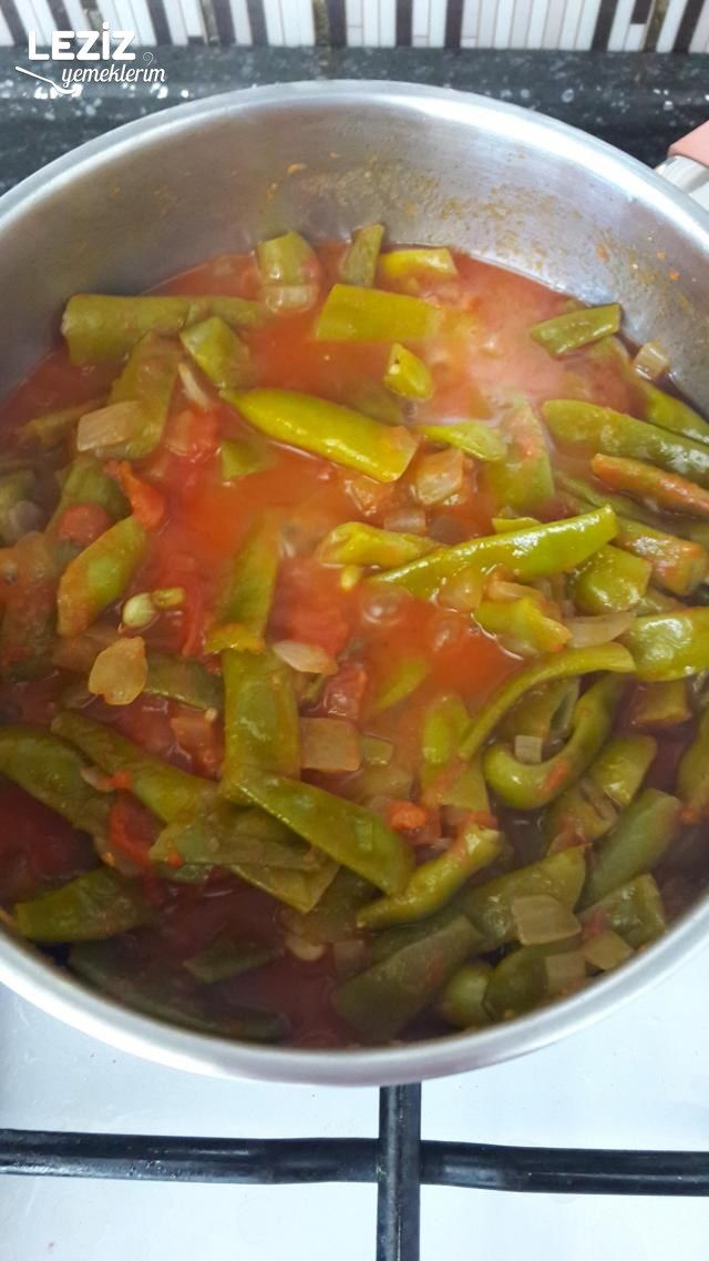 Zeytinyağlı Domatesli Taze Fasulye