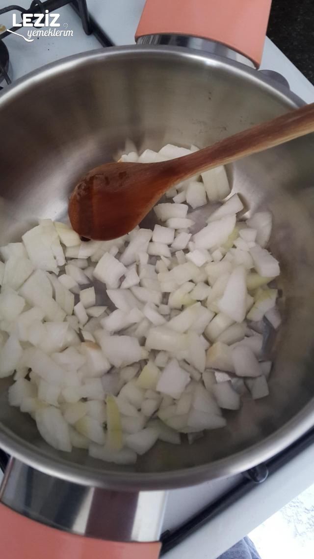 Zeytinyağlı Domatesli Taze Fasulye