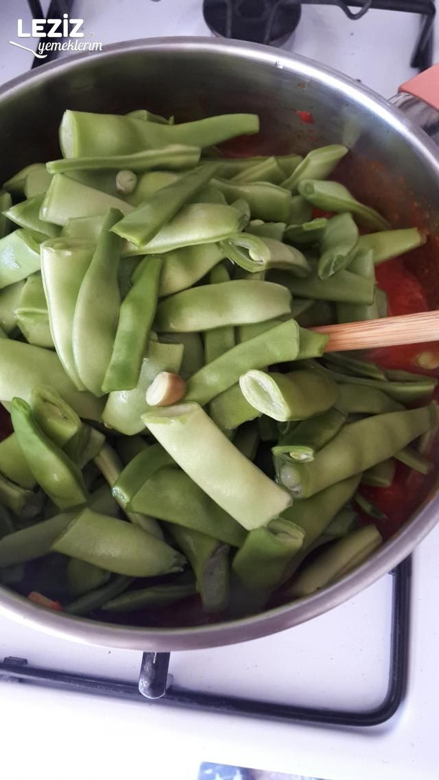 Zeytinyağlı Domatesli Taze Fasulye