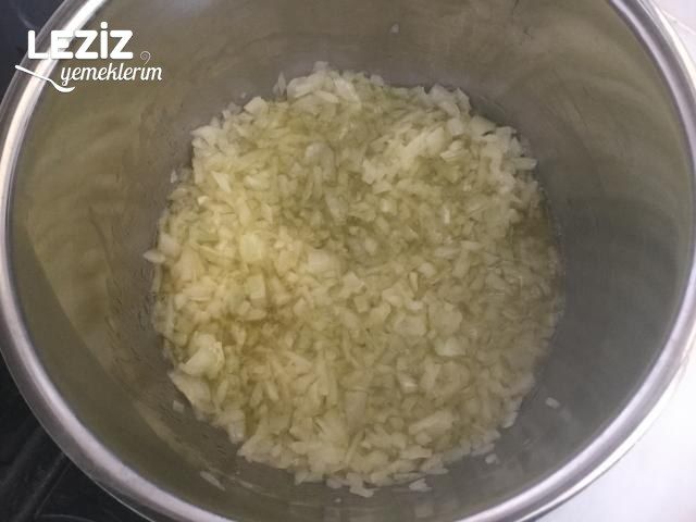 Ispanaklı Peynirli Ve Sodalı Börek