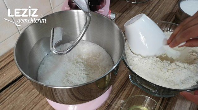 Ramazan Pidesi Nasıl Yapılır ?  Daha Yumuşağı Yok ! (2 Adet Pide)