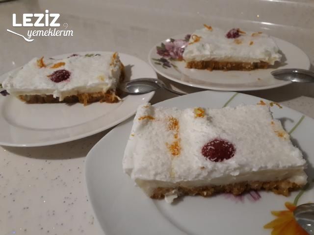 Frambuazlı Etimek Tatlısı