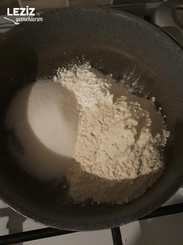 Frambuazlı Etimek Tatlısı