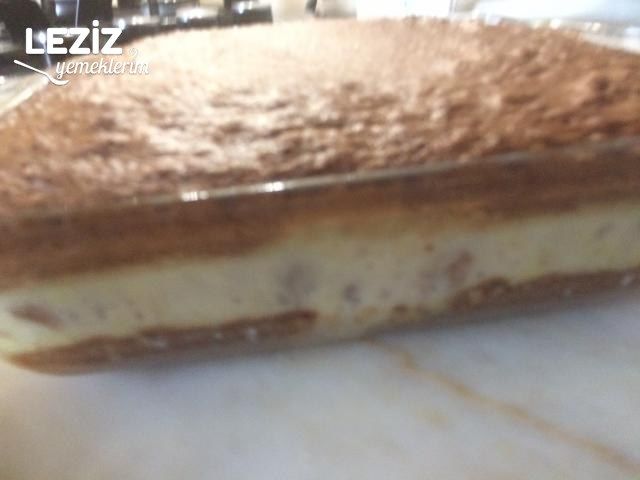 Nefis Muhallebi Dolgulu Kek