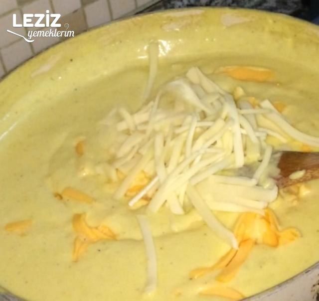 Fırında Peynirli Makarna (Ayrıntılı)