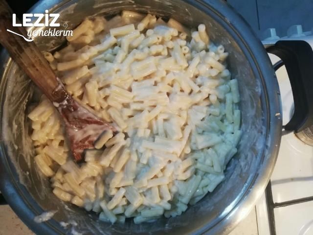 Yoğurtlu Makarna(Salça Soslu)