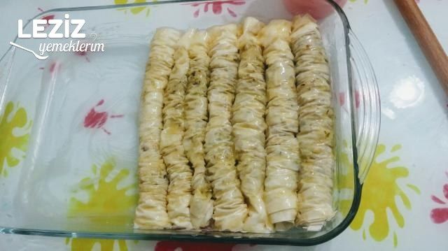 Oklavadan Büzme Baklava