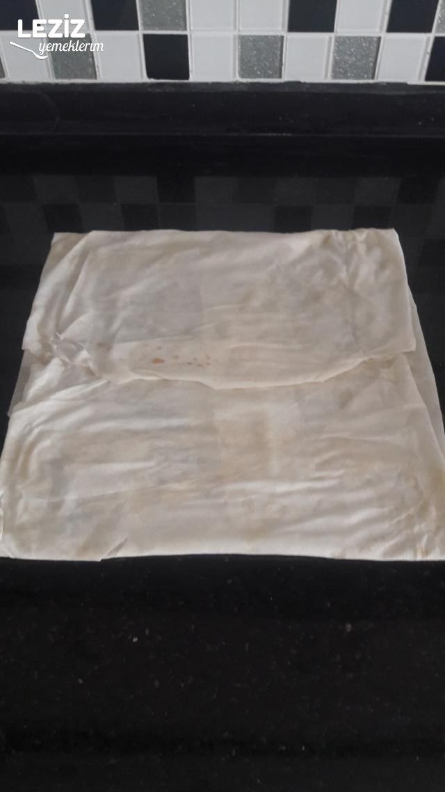 Zarf Börek (Harika Lezzet)