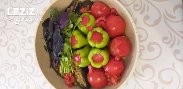 Patlıcan Biber Domates Dolması (Üç Bacı Dolması)